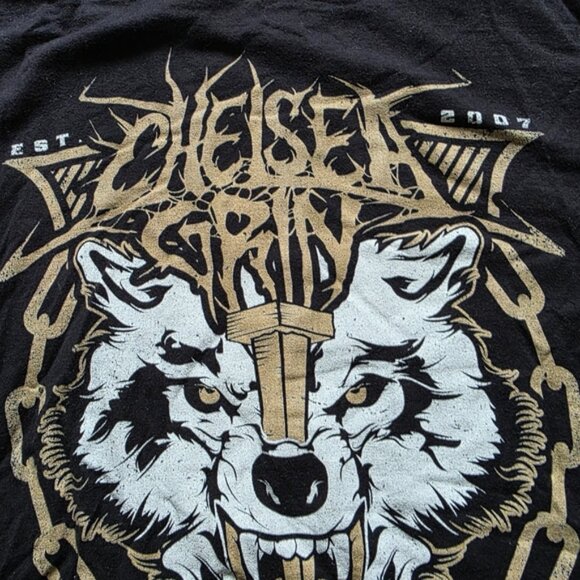 Black Graphic T-Shirt with Wolf Design - Picture 3 of 7